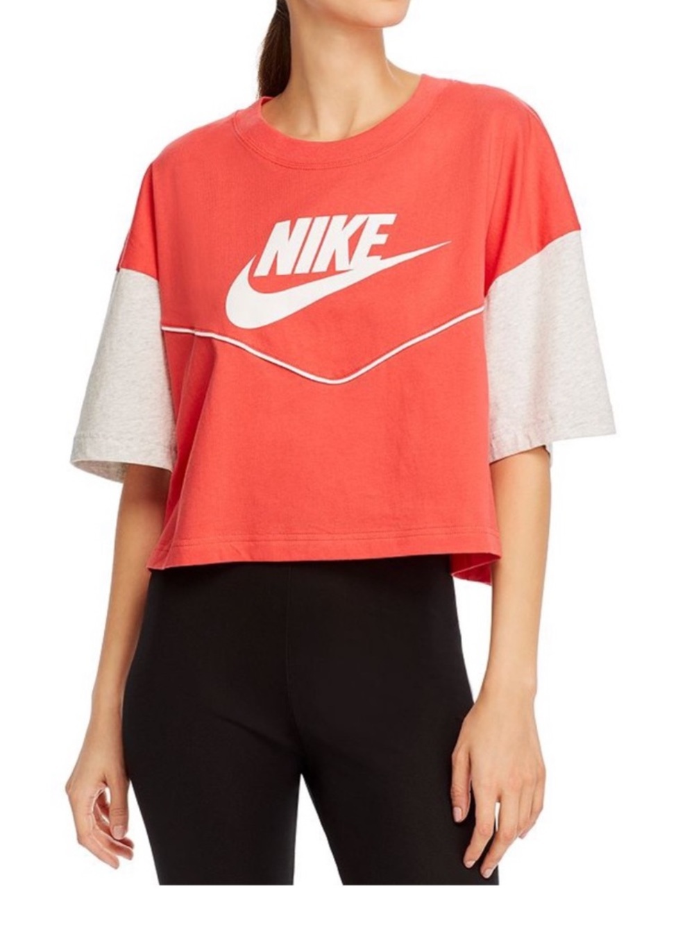 Nike Sportswear Heritage Crop Tee Medium